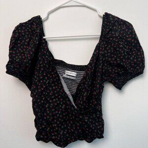 urban outfitters cute floral crop top